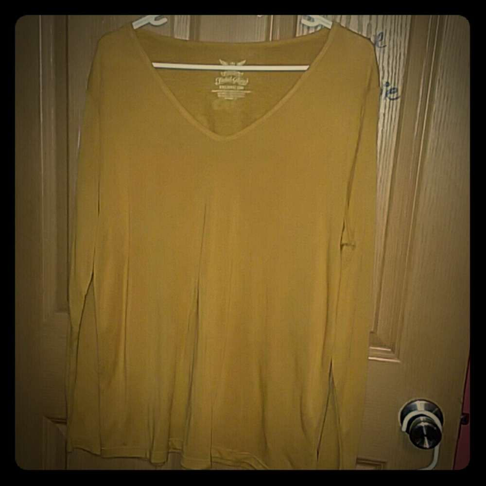 Long sleeve tee
